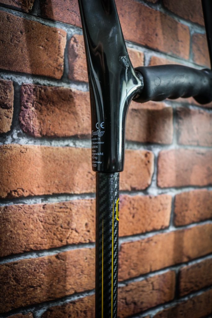 KOWSKY CUSTOM CARBON ORIGINAL OPEN CUFF ERGO SOFT GRIP - Custom Crutches